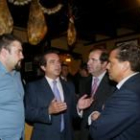 Manuel Martínez (a la izquierda), junto a Gómez Angulo, Herrera y Amilivia en la comida de ayer