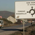 La conexión desde las inmediaciones de San Román de Bembire con la carretera a Toreno.