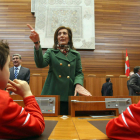 Visita de un grupo de escolares a las Cortes de Castilla y León.