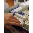 En la imagen, cajas que contienen medicamentos de varios tipos