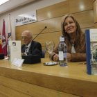 Ramón Prieto, Miguel Cordero y María Luisa Prada, durante la presentación del libro.