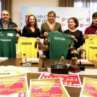 Emilio Orejas presentó el corro junto a Cristina Santos, Manuela García, Tali y Adri. MARCIANO