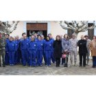 Los alumnos del taller de empleo, los militares del curso de jardinería, la directora del Sepe y el coronel del acuartelamiento.