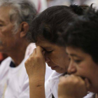 Familiares de los estudiantes desaparecidos participan en una misa, el martes en Chilpancingo, en el estado de Guerrero.