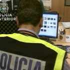 El pirata informático, natural de Valladolid, responde a las siglas I. A. A..