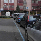 Vista parcial de la plaza de Briva Miravent, cuyos aparcamientos regula la ORA.