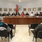 El Pleno celebrado ayer en Valdefresno mostró la tensión entre los socios de Gobierno.