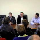 Un momento de la reunión convocada por Sen que tuvo lugar ayer en Puente Villarente.