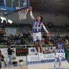 El Clínica Ponferrada estrenará el día 8 su pretemporada ante el CB La Flecha. L. DE LA MATA