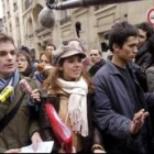 Bruno, Julie y Karl, asediados por la prensa tras negarse a posar con Villepin en Matignon