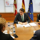 El consejero de Medio Ambiente, Vivienda y Ordenación del Territorio, Juan Carlos Suárez-Quiñones, presenta los datos de la resolución de la convocatoria de ayudas a la accesibilidad del año 2022 y las previsiones respecto a la de 2023. ICAL