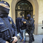 Imágenes de archivo de una operación policial contra el terrorismo yihadista en Barcelona.