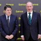 El ex presidente de Bancaja, José L. Olivas, y el de Bankia, Rodrigo Rato, en una imagen de archivo.