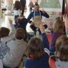 Varios escolares en una de las charlas en Ponferrada. DL