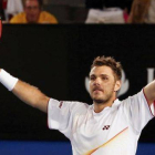 Wawrinka celebra el éxito conseguido ante Djokovic.