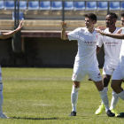 Los culturalistas celebran uno de sus tres  goles ante el equipo soriano. FERNANDO OTERO