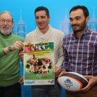 Jesús Gorostiza, Roberto Mendo y Roberto Baelo, durante la presentación del partido.