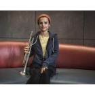Andrea Motis, con su trompeta en el Hotel Petit Palace de Barcelona, el pasado martes.