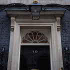 Imagen de la puerta de la residencia del primer ministro británico. NEIL HALL