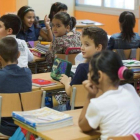 Alumnos en un aula del instituto-escuela Daniel Mangrané, en el barrio de Jesús de Tortosa.
