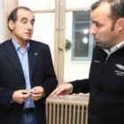 Vicente Mirón (izquierda), de CC.OO. con Omar Rodríguez, de UGT, se reunieron con el PSOE.