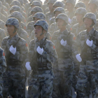 Soldados chinos durante un desfile.
