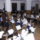 La banda infantil en uno de los ensayos. CAMPOS