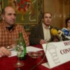 El secretario general de Asaja, en el centro, repasó ayer el último año agrario