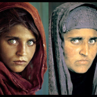 Sharbat Gula, en la icónica portada de 'National Geographic' (izquierda), y en una imagen reciente.