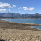 Imagen del pantano del Porma que se encuentra al 30 por ciento de su capacidad. RAMIRO