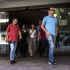 El comité de huelga abandona las dependencias de Trabajo de la Generalitat. QUIQUE GARCÍA