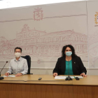 Rueda de prensa para presentar el informe de la asociación en el Ayuntamiento de León. DL