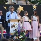 Fernández y Chamorro presencian el pregón de Jesús Calleja.