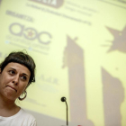 Anna Gabriel participa en una mesa redonda bajo el título Hacia una República Catalana en la Facultad de Geografía e Historía de la Universitat de Valencia