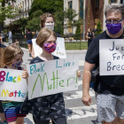 Una familia llega ante la Casa Blanca para exigir justicia racial en Estados Unidos. SHAWN THEW