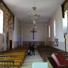 Estado actual que presenta el interior de la iglesia del pueblo.