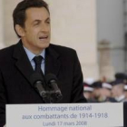 El presidente francés, Nicolas Sarkozy, durante su intervención en el homenaje a los ex combatientes