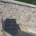 Muro en el que actuó el Ayuntamiento y parte de los desperfectos. DL