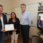 Ángel Calvo, Esther Souto y Jorge Vega, ayer en el centro asociado de la Uned. L. DE LA MATA