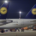 Aviones de Lufthansa en tierra por la huelga de pilotos en el aeropuerto de Hamburgo.