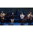 Imagen del espectáculo ‘Beatles Symphonic’, que reúne a 24 artistas en el escenario. DL