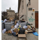 Denuncian que se lleva la basura del centro a los barrios. L. DE LA MATA