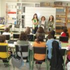 Gordaliza visitó a los alumnos y los profesores de la escuela de música