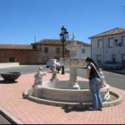 La actual plaza renueva la imagen del pueblo dotándolo de un amplio espacio