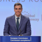 Pedro Sánchez en la inauguración ayer de la cumbre de la UE y (Celac) en Bruselas. OLIVIER MATTHYS