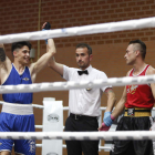 Antonio Barrul celebra su victoria frente al salmantino Araújo. FERNANDO OTERO