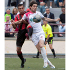 El delantero Ortiz recibió un estrecho marcaje por parte de la defensa del Unión Viera.