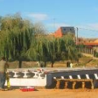 El nuevo puente sobre el Jamuz a su paso por Jiménez presentaba ayer este aspecto