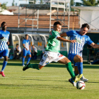 El Astorga se estrenó ayer ante su afición y la Deportiva disputó su tercer amistoso. F. OTERO PERANDONES