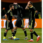 Dani Carvajal, Raúl Albiol y Vitolo durante el partido amistoso entre Holanda y España.